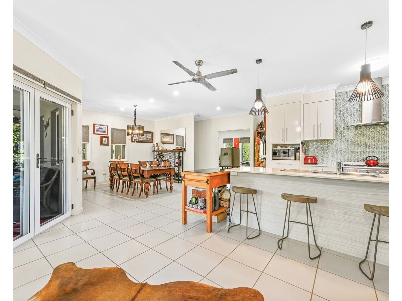 111 Jakeman Drive, Agnes Water QLD 4677