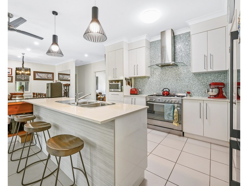 111 Jakeman Drive, Agnes Water QLD 4677