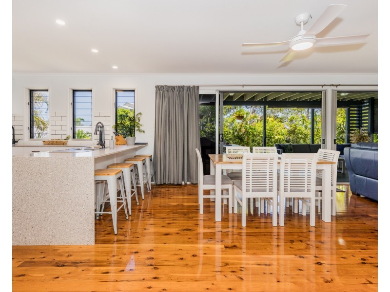 5 Coral Avenue, Agnes Water QLD 4677