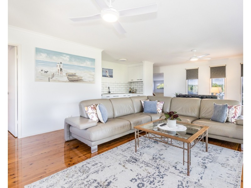 5 Coral Avenue, Agnes Water QLD 4677