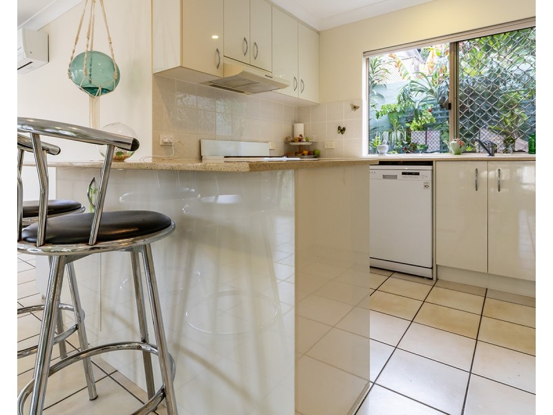 5 Palm Court, Agnes Water QLD 4677