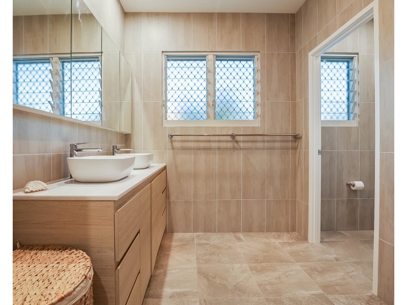 38 Atlantis Boulevard, Agnes Water QLD 4677