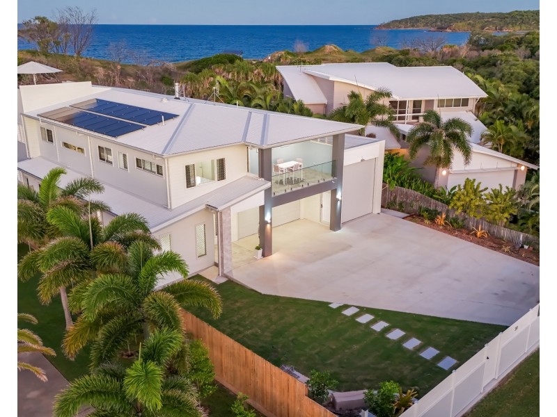 38 Atlantis Boulevard, Agnes Water QLD 4677