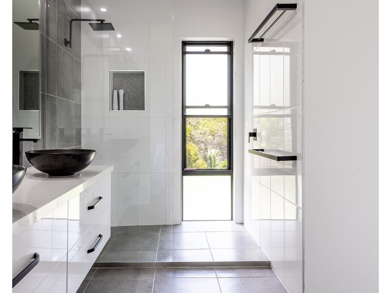 6 Seaview Court, Agnes Water QLD 4677