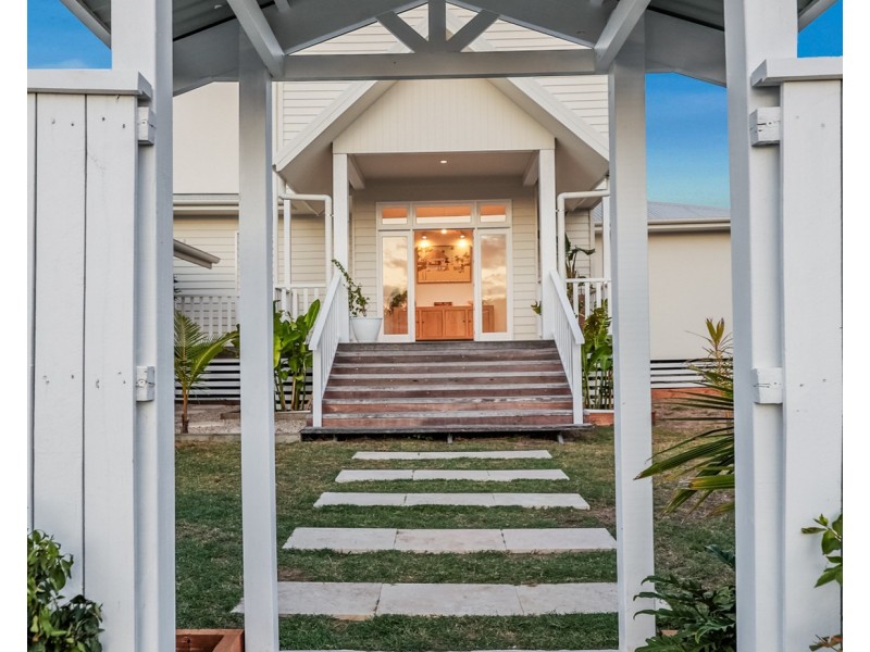 9 The Promenade, Agnes Water QLD 4677