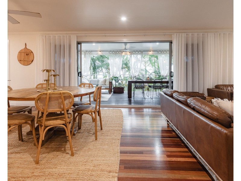 25 Marine Parade, Agnes Water QLD 4677