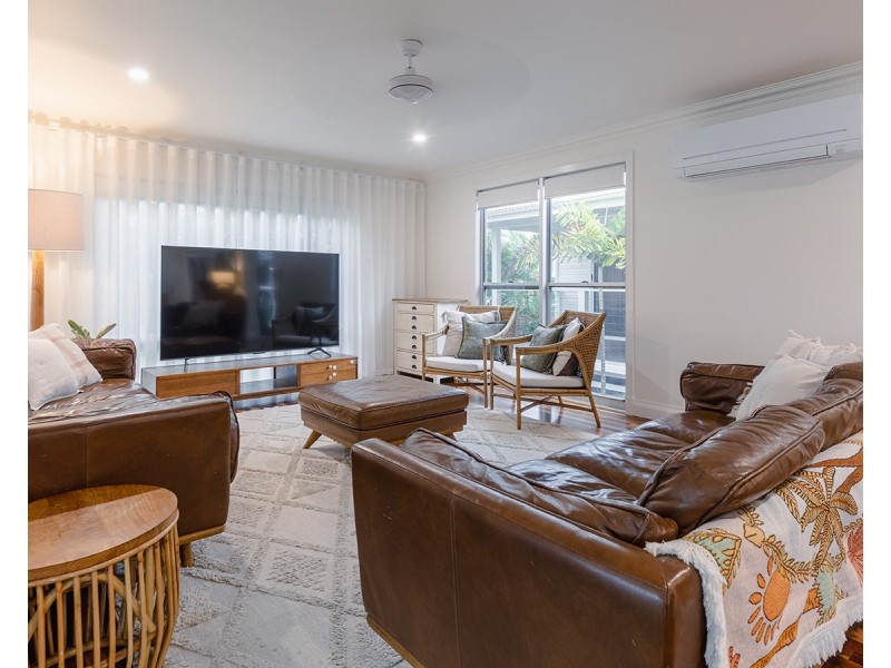 25 Marine Parade, Agnes Water QLD 4677