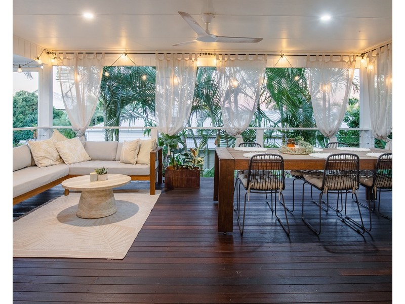 25 Marine Parade, Agnes Water QLD 4677