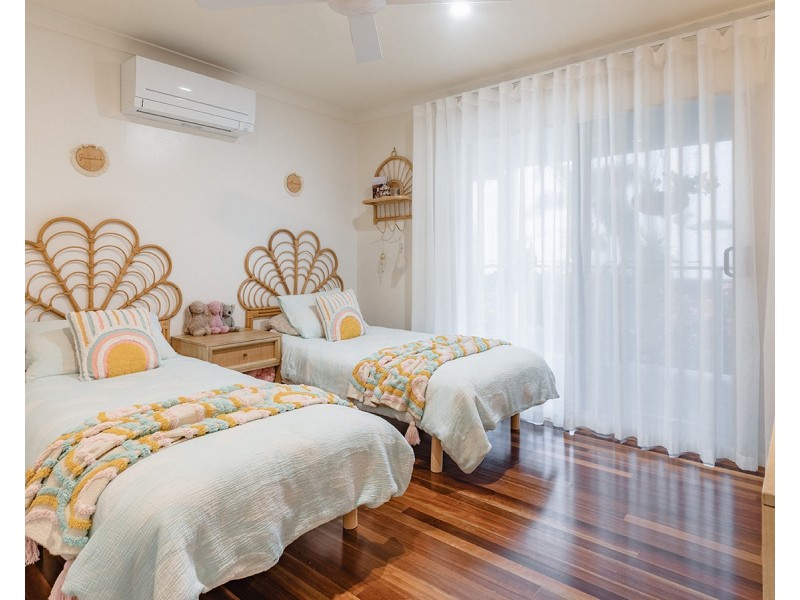 25 Marine Parade, Agnes Water QLD 4677