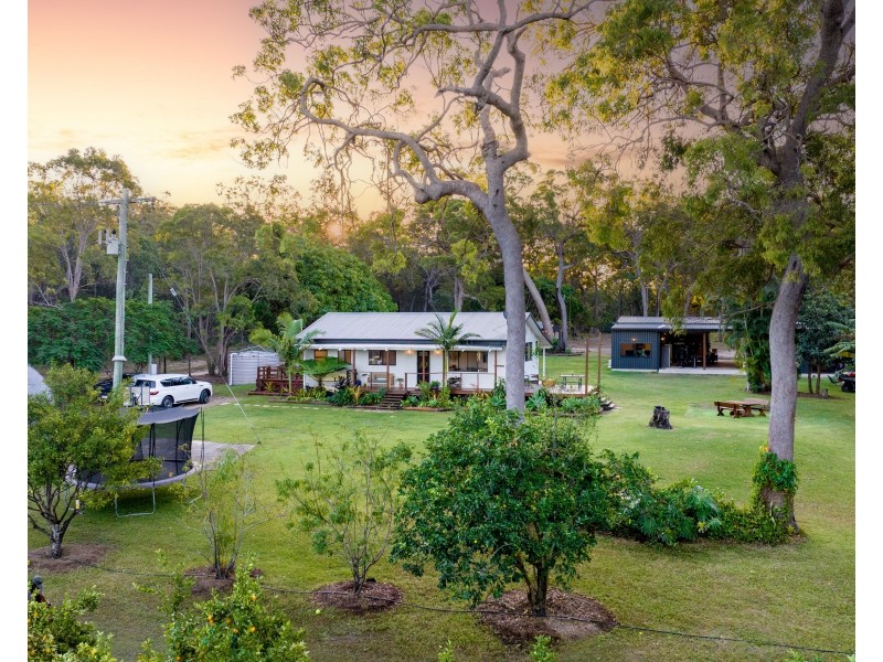 2051 Round Hill Road, Round Hill, Agnes Water QLD 4677