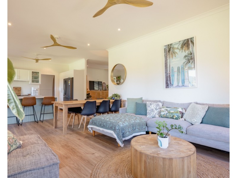 2051 Round Hill Road, Round Hill, Agnes Water QLD 4677