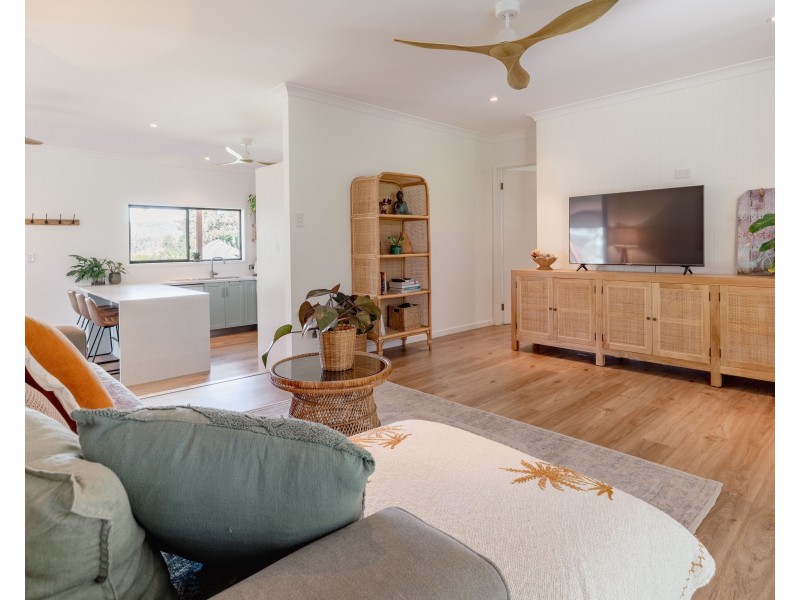 2051 Round Hill Road, Round Hill, Agnes Water QLD 4677