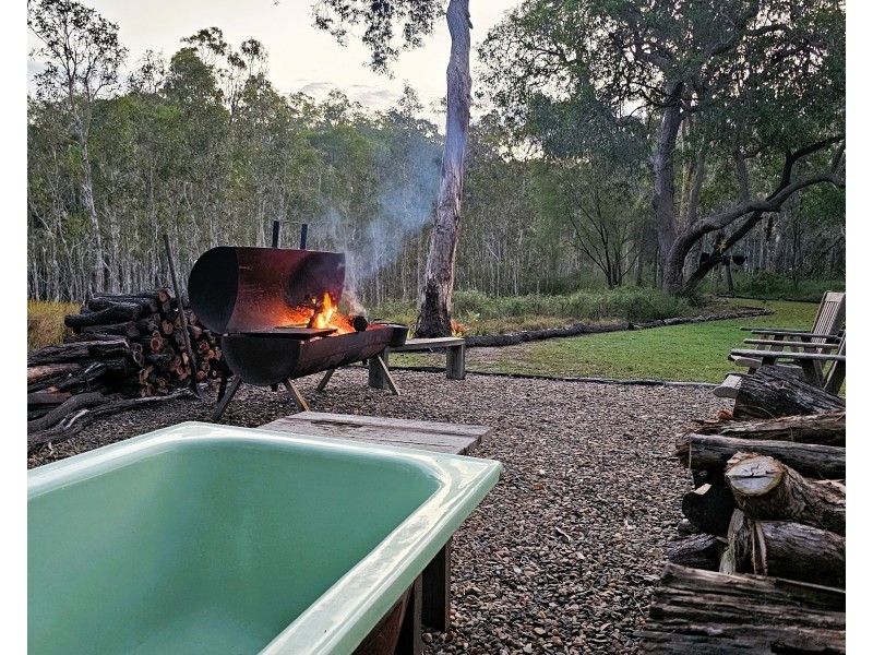 2432 Round Hill Road, Agnes Water QLD 4677