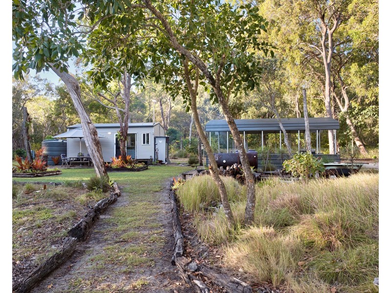 2432 Round Hill Road, Agnes Water QLD 4677