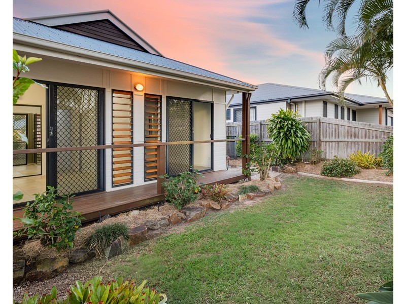 7 Waterfront Drive, Agnes Water QLD 4677