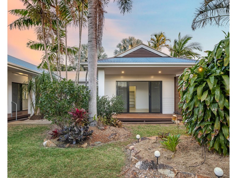 7 Waterfront Drive, Agnes Water QLD 4677