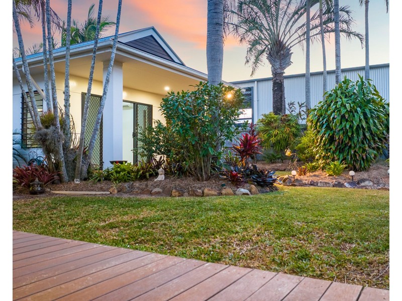 7 Waterfront Drive, Agnes Water QLD 4677