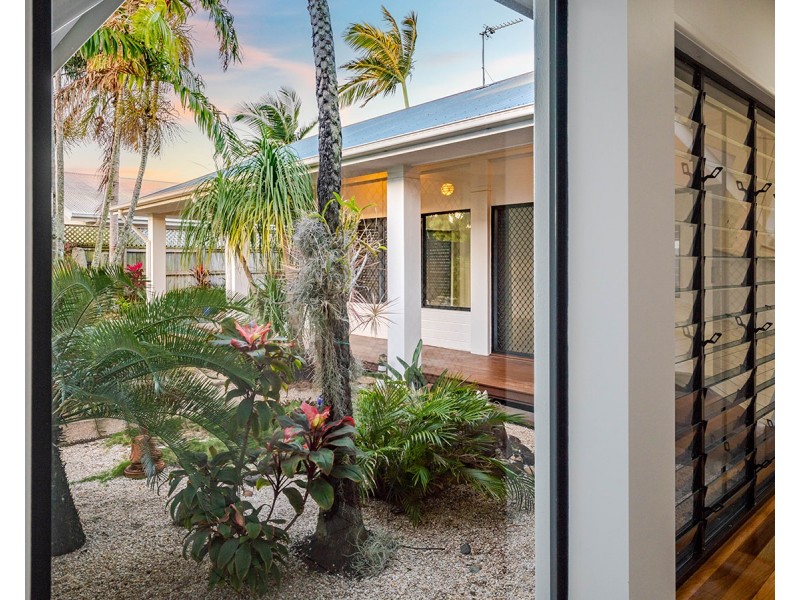 7 Waterfront Drive, Agnes Water QLD 4677