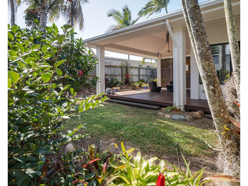 7 Waterfront Drive, Agnes Water QLD 4677