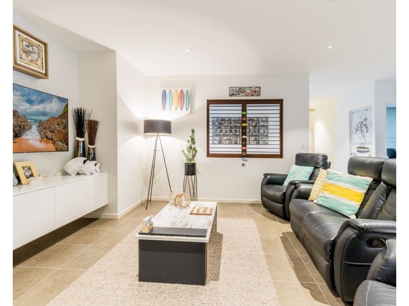 17 Beach Houses Estate Road, Agnes Water QLD 4677