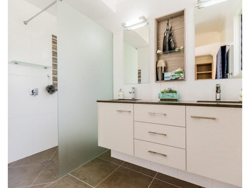 17 Beach Houses Estate Road, Agnes Water QLD 4677