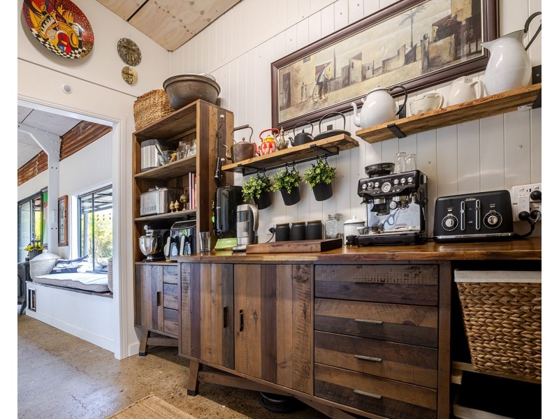 360 Cross Road, Euleilah QLD 4674
