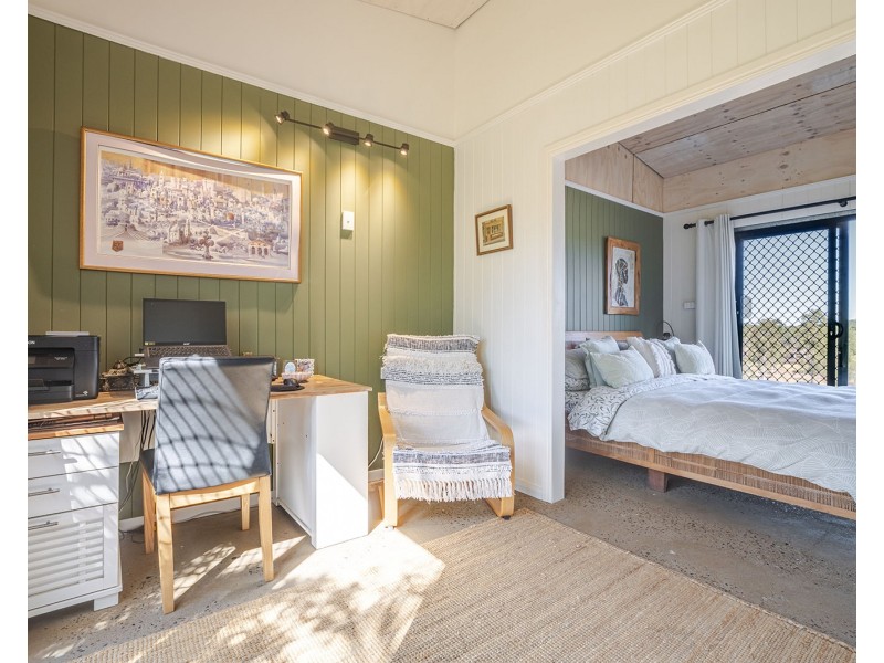 360 Cross Road, Euleilah QLD 4674