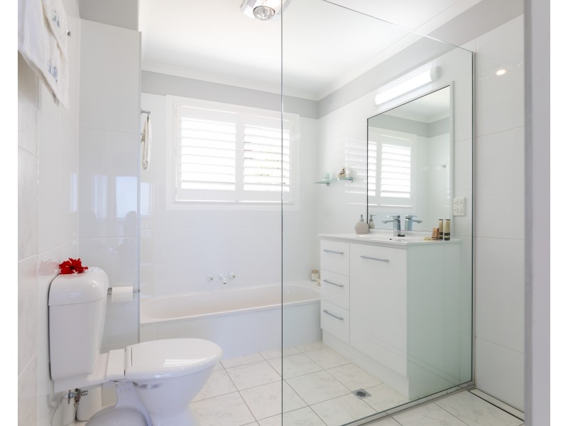 13 Woodrow Drive, Agnes Water QLD 4677
