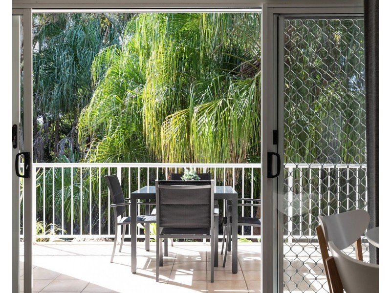 20/4 Ocean Beach Drive, Agnes Water QLD 4677