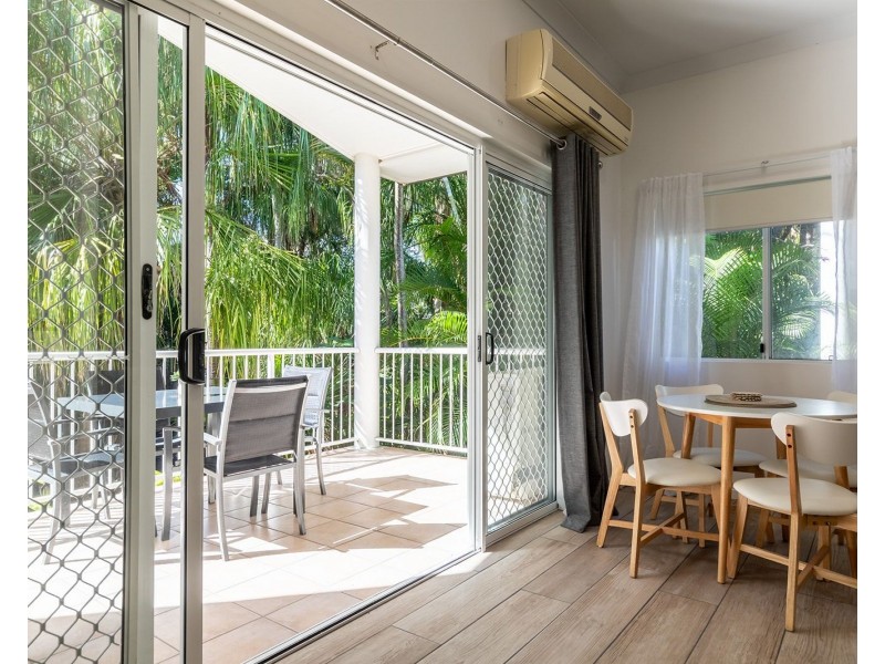 20/4 Ocean Beach Drive, Agnes Water QLD 4677