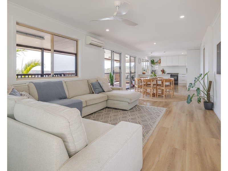 5 Seaspray Drive, Agnes Water QLD 4677