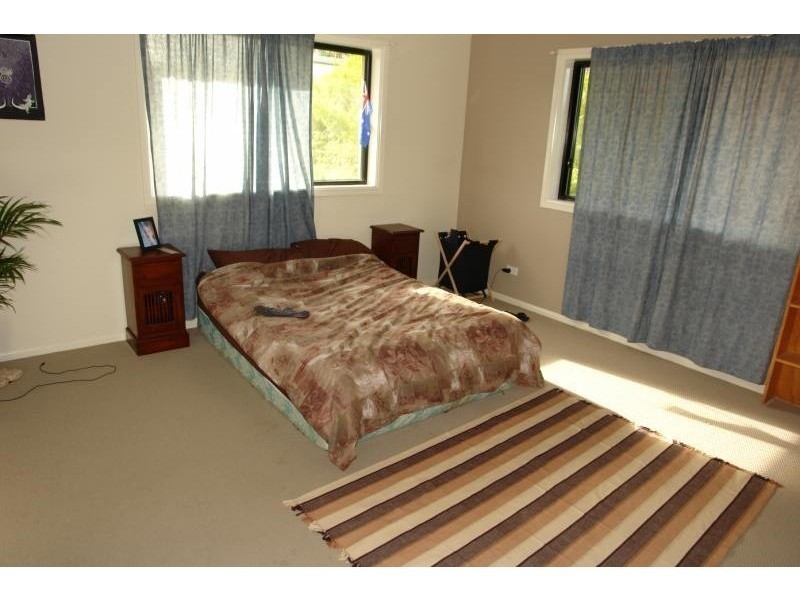 4/9 Government Road, Labrador QLD 4215