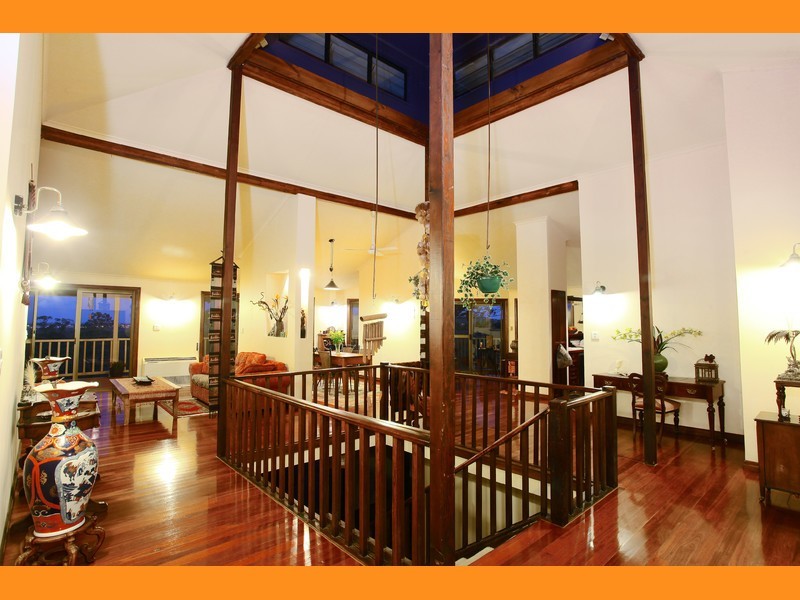 8 Amulla Court, Mudgeeraba QLD 4213