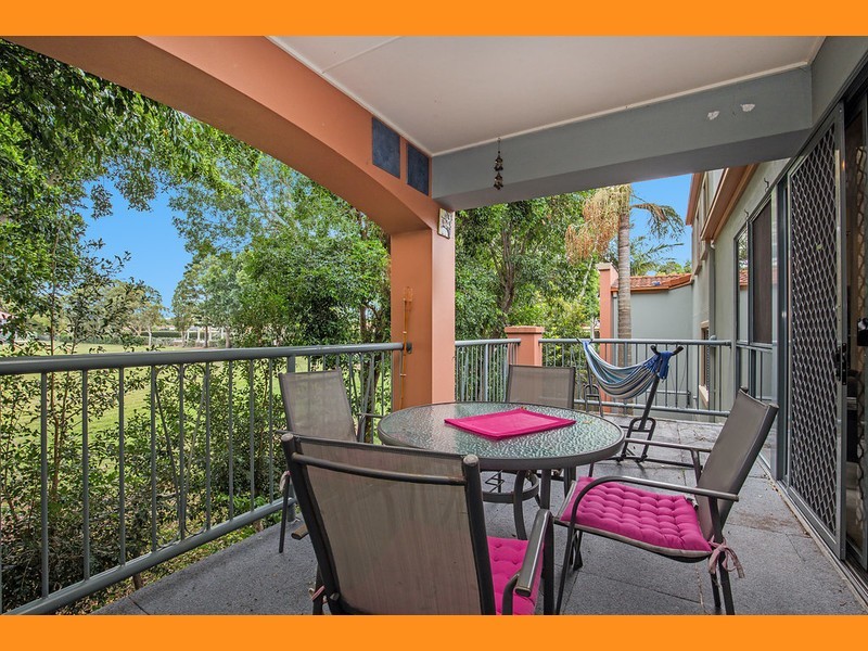 68/20 Fairway Drive, Clear Island Waters QLD 4226