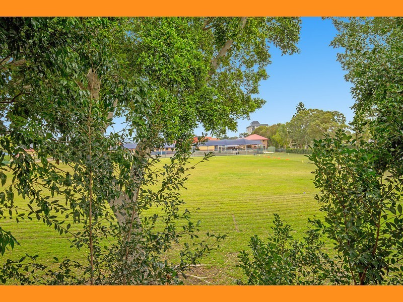 68/20 Fairway Drive, Clear Island Waters QLD 4226
