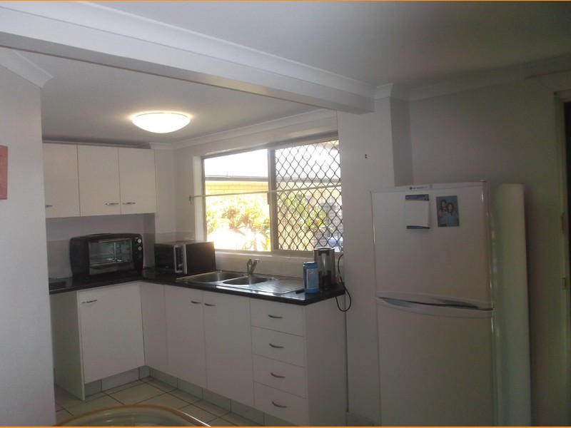 3 Arthur Street, Biggera Waters QLD 4216