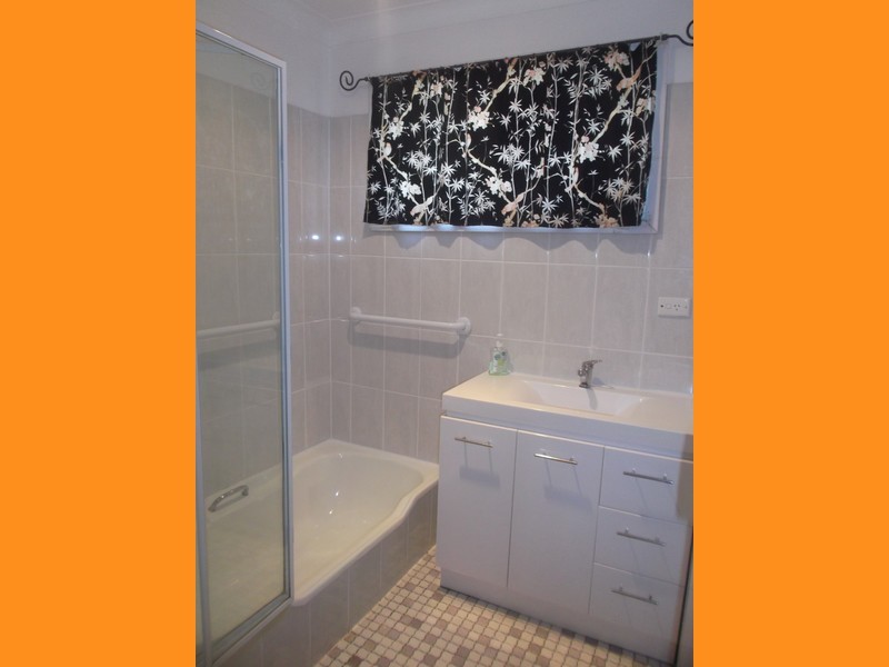 3 Arthur Street, Biggera Waters QLD 4216