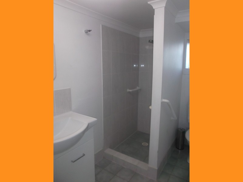 3 Arthur Street, Biggera Waters QLD 4216