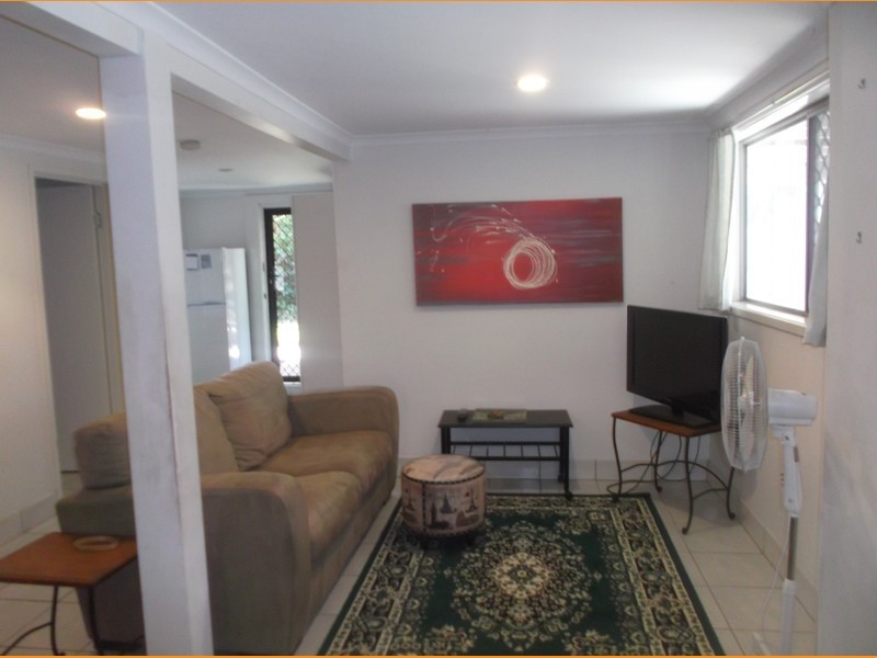 3 Arthur Street, Biggera Waters QLD 4216