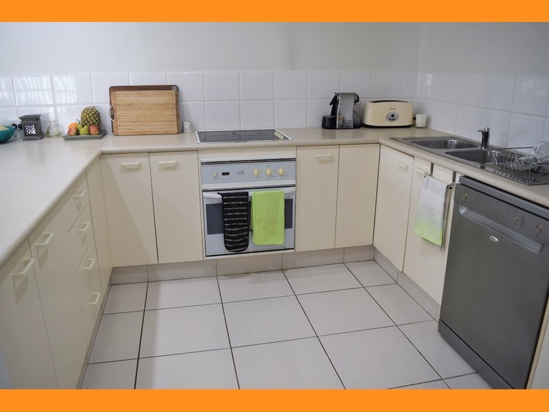2014/6 Crestridge Crescent, Oxenford QLD 4210