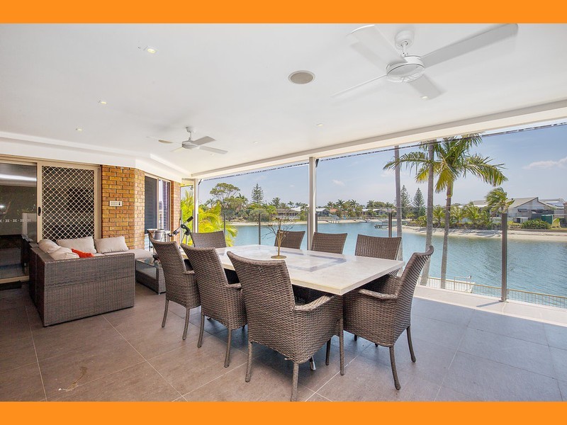 34 Avanti Street, Mermaid Waters QLD 4218