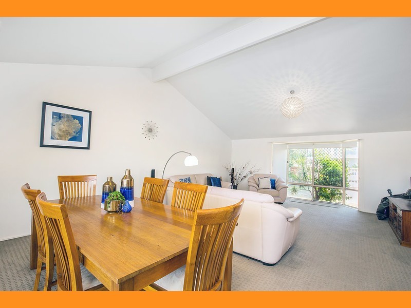 34 Avanti Street, Mermaid Waters QLD 4218