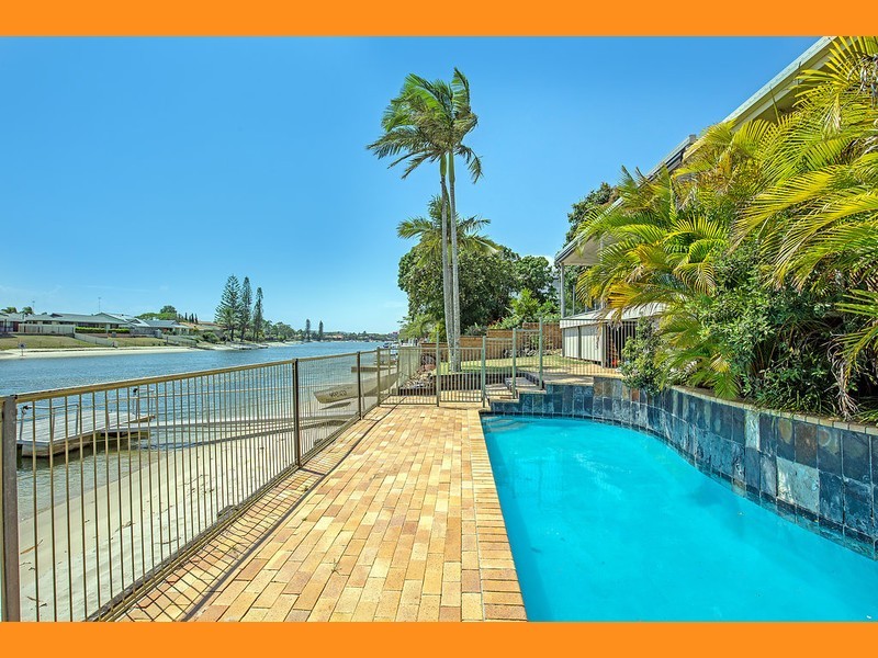 34 Avanti Street, Mermaid Waters QLD 4218
