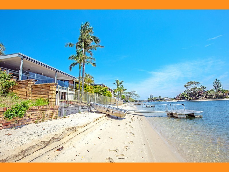 34 Avanti Street, Mermaid Waters QLD 4218