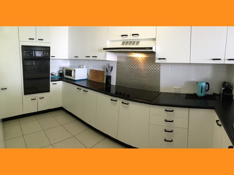 8/75 Morala Avenue, Runaway Bay QLD 4216