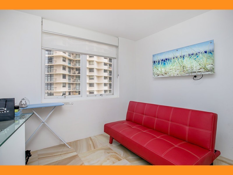 34 Hanlan Street, Surfers Paradise QLD 4217
