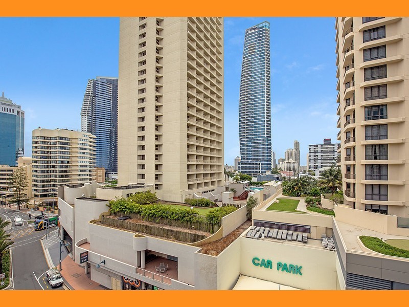 34 Hanlan Street, Surfers Paradise QLD 4217