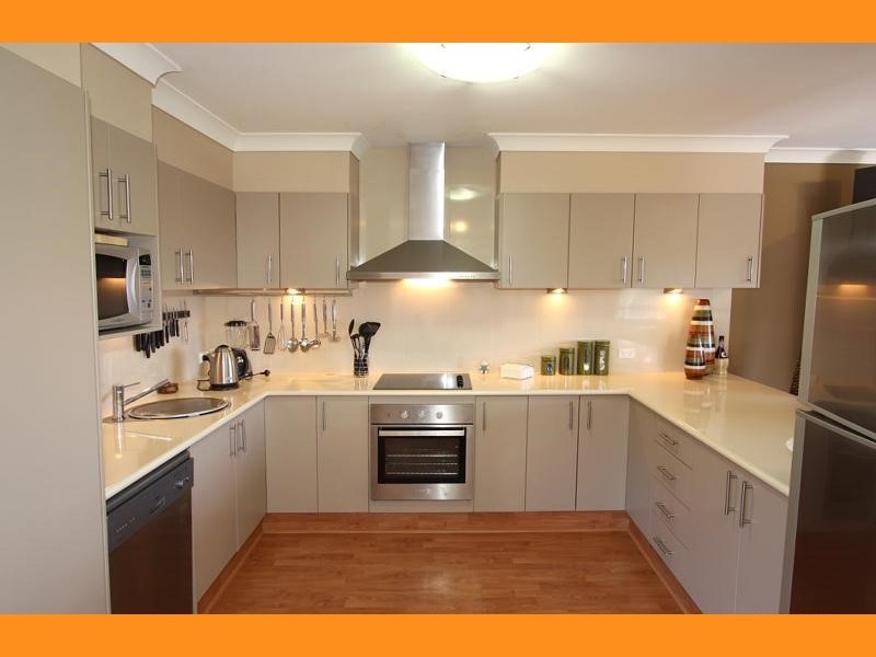 2060/6 Crestridge Crescent, Oxenford QLD 4210