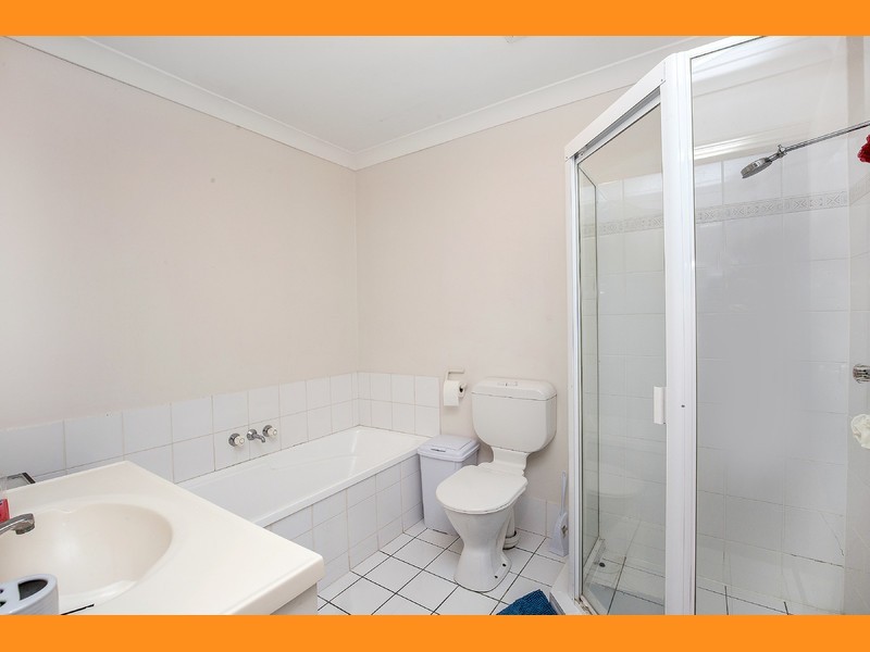 1004/6 Crestridge Crescent, Oxenford QLD 4210