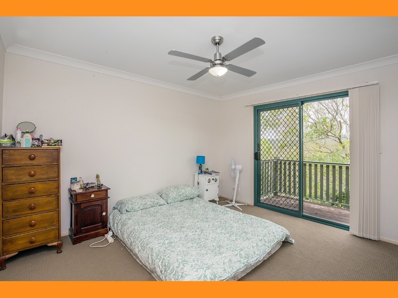 1004/6 Crestridge Crescent, Oxenford QLD 4210